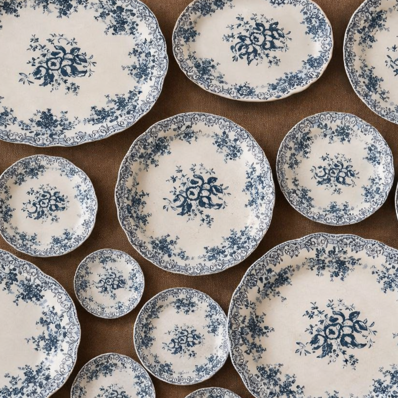 Dinnerware/Serving Pieces