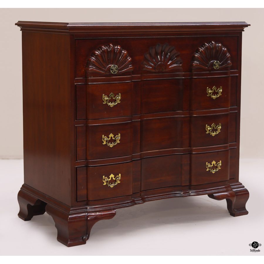 Lineage Chest of Drawers