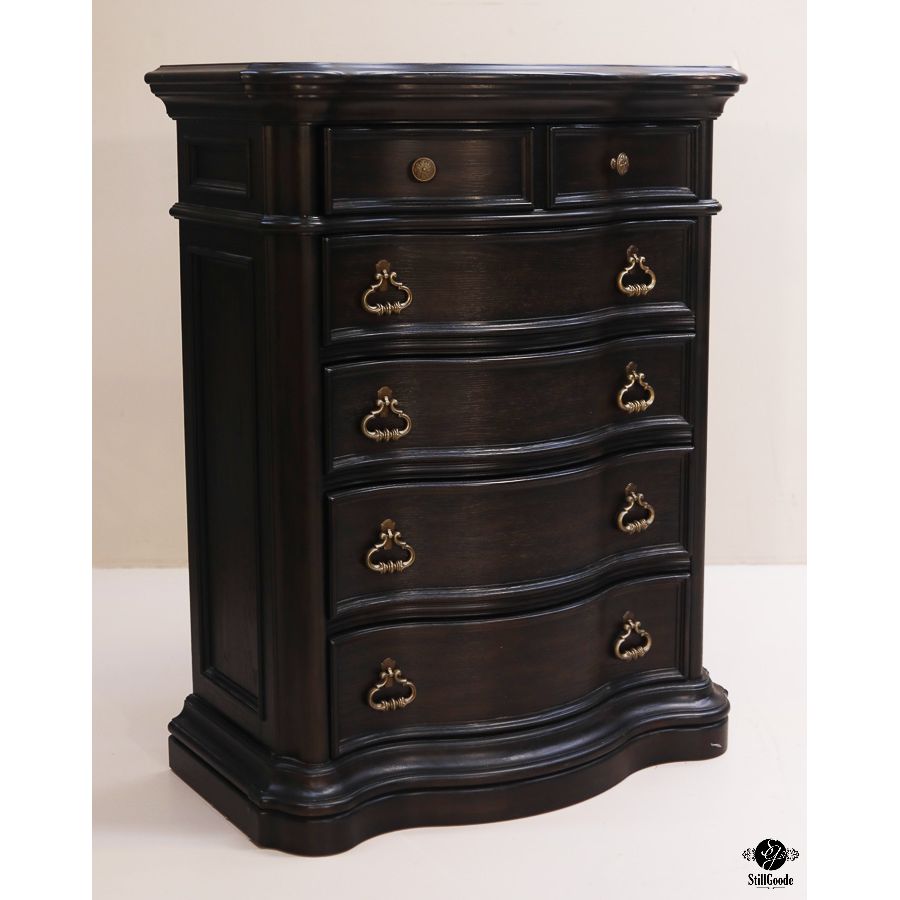 Pulaski Chest of Drawers