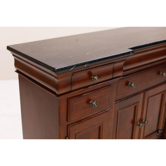 Universal Sideboard