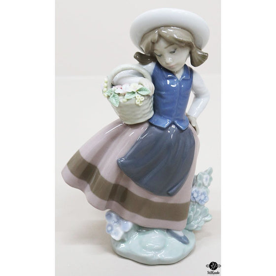 Lladro Figurine
