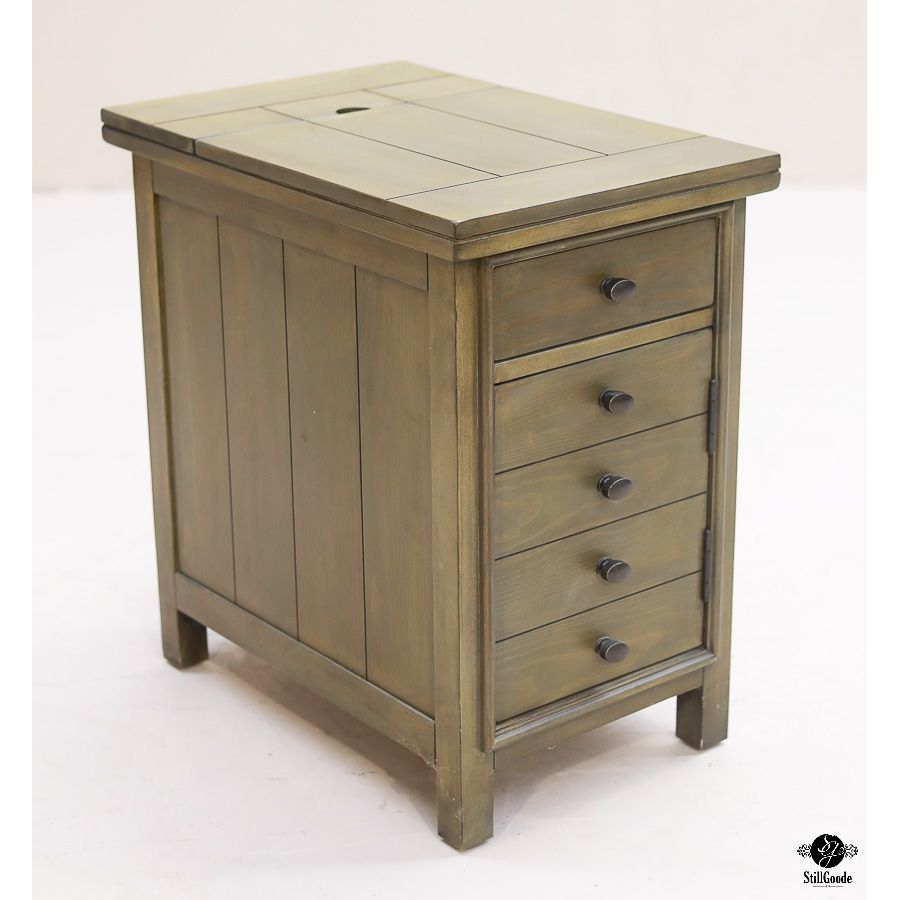 Broyhill End Table