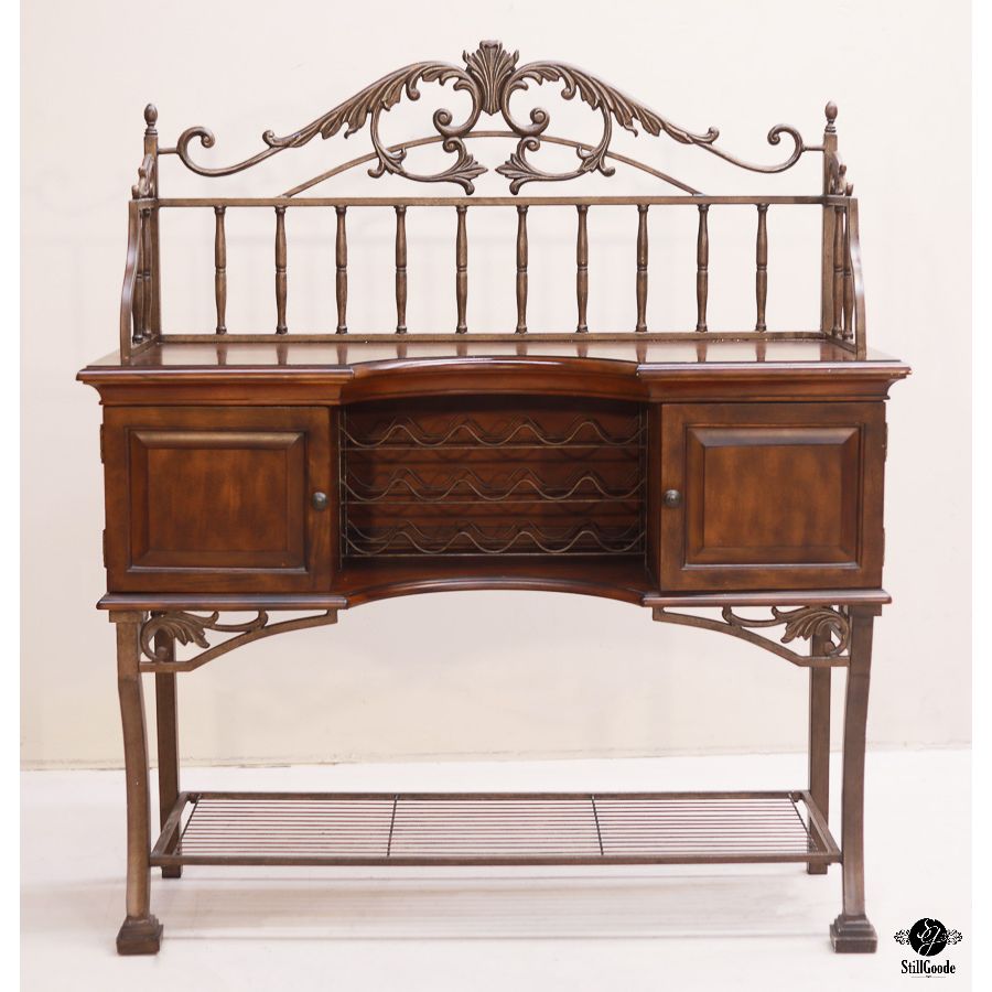 Sideboard
