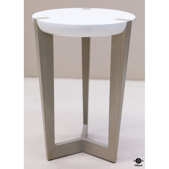 Bernhardt End Table