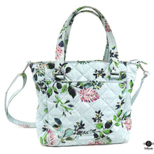  Vera Bradley Purse