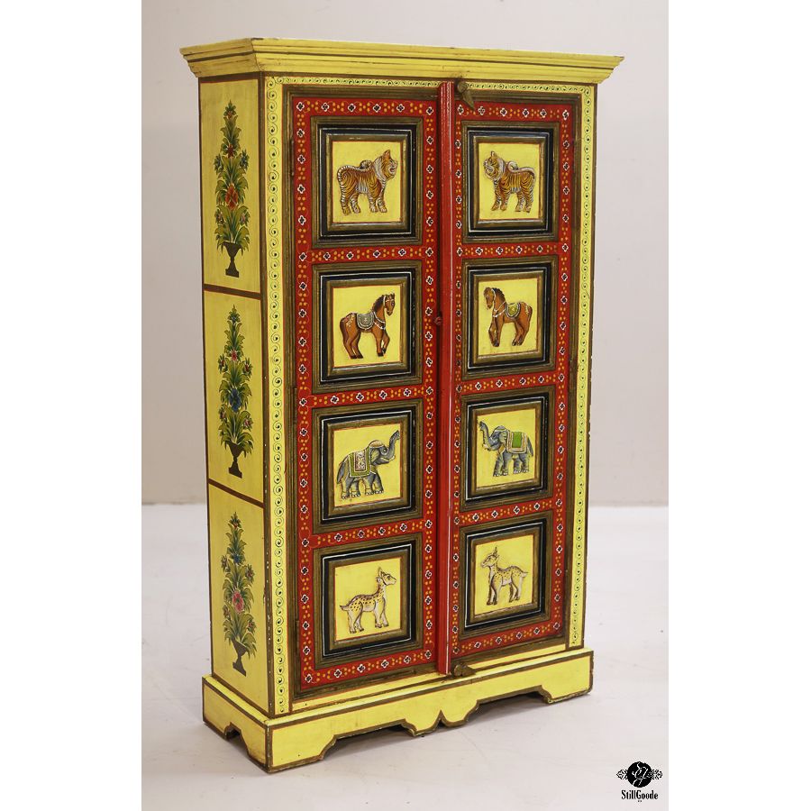 Armoire
