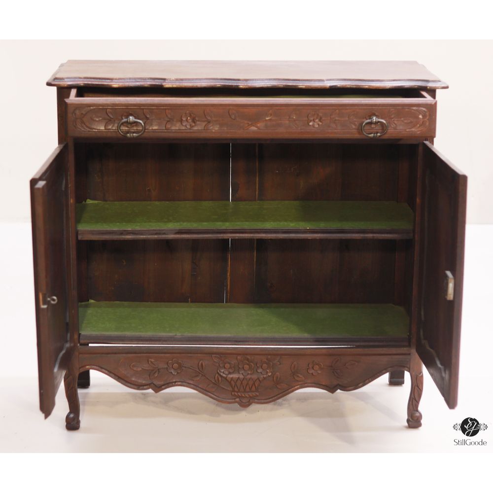 Sideboard