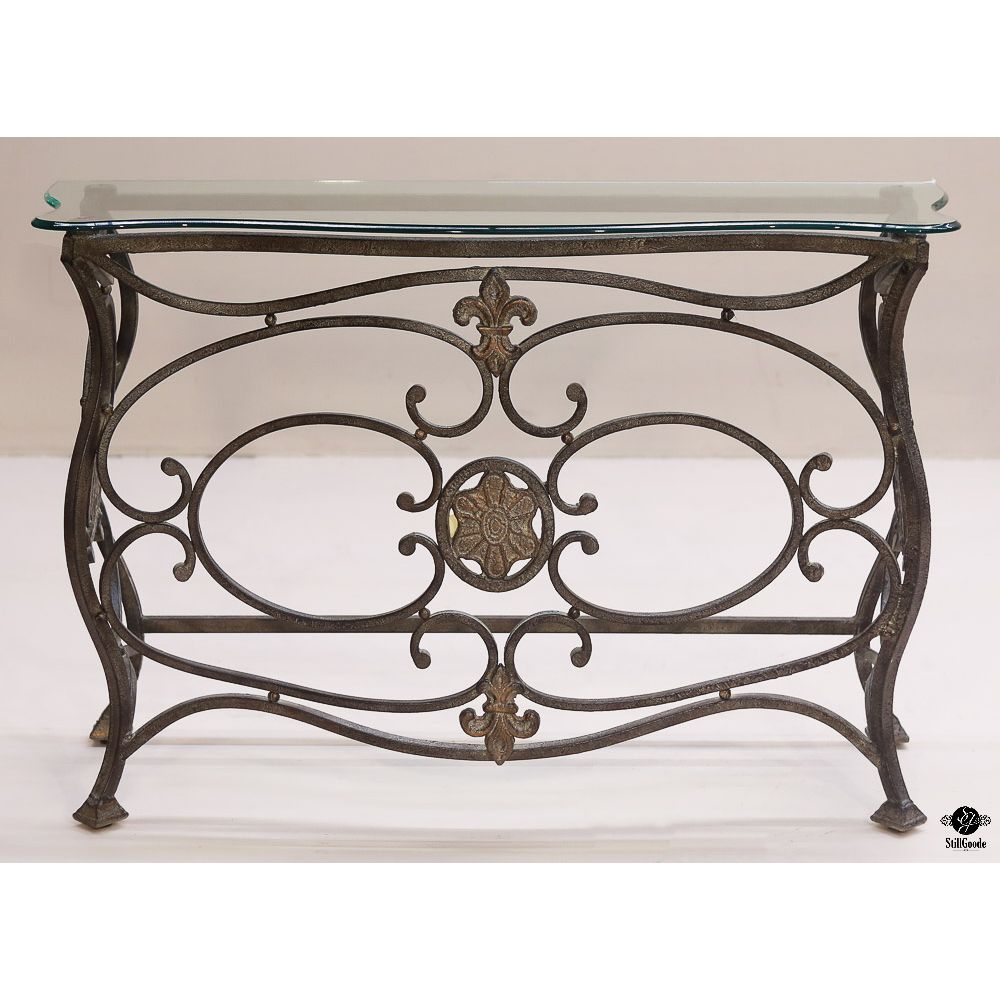 Thomasville Console