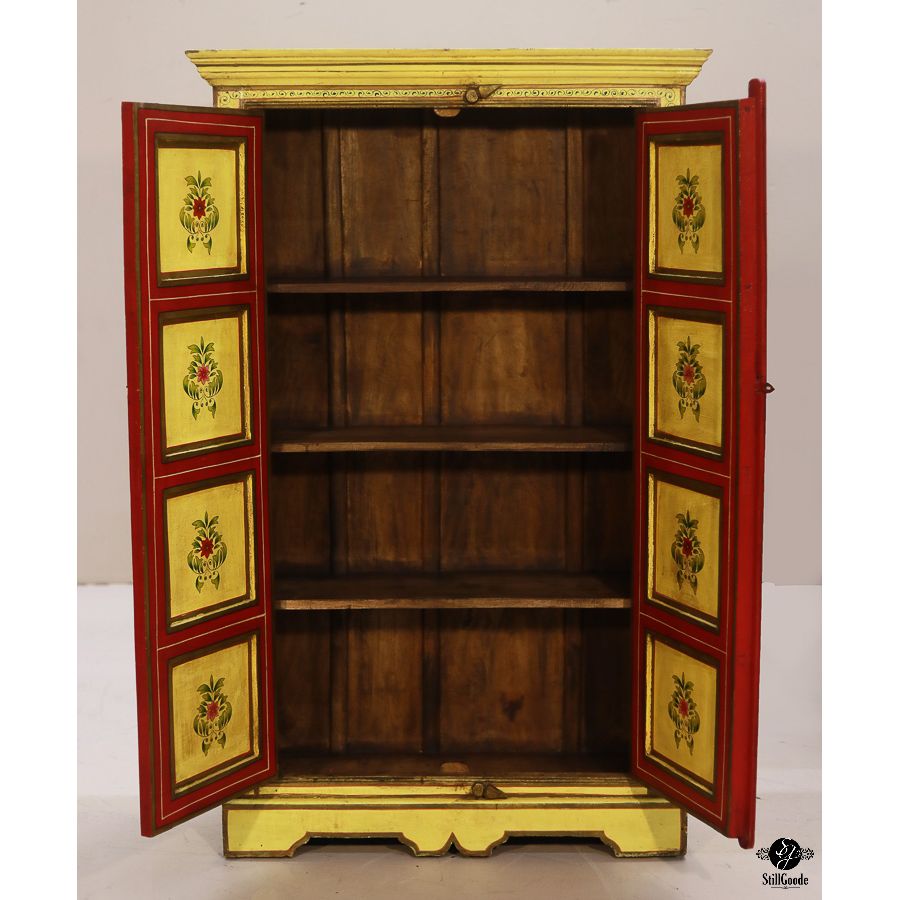 Armoire