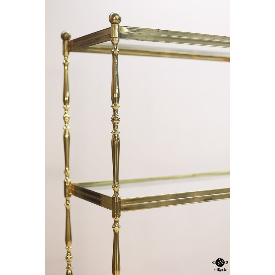 Etagere