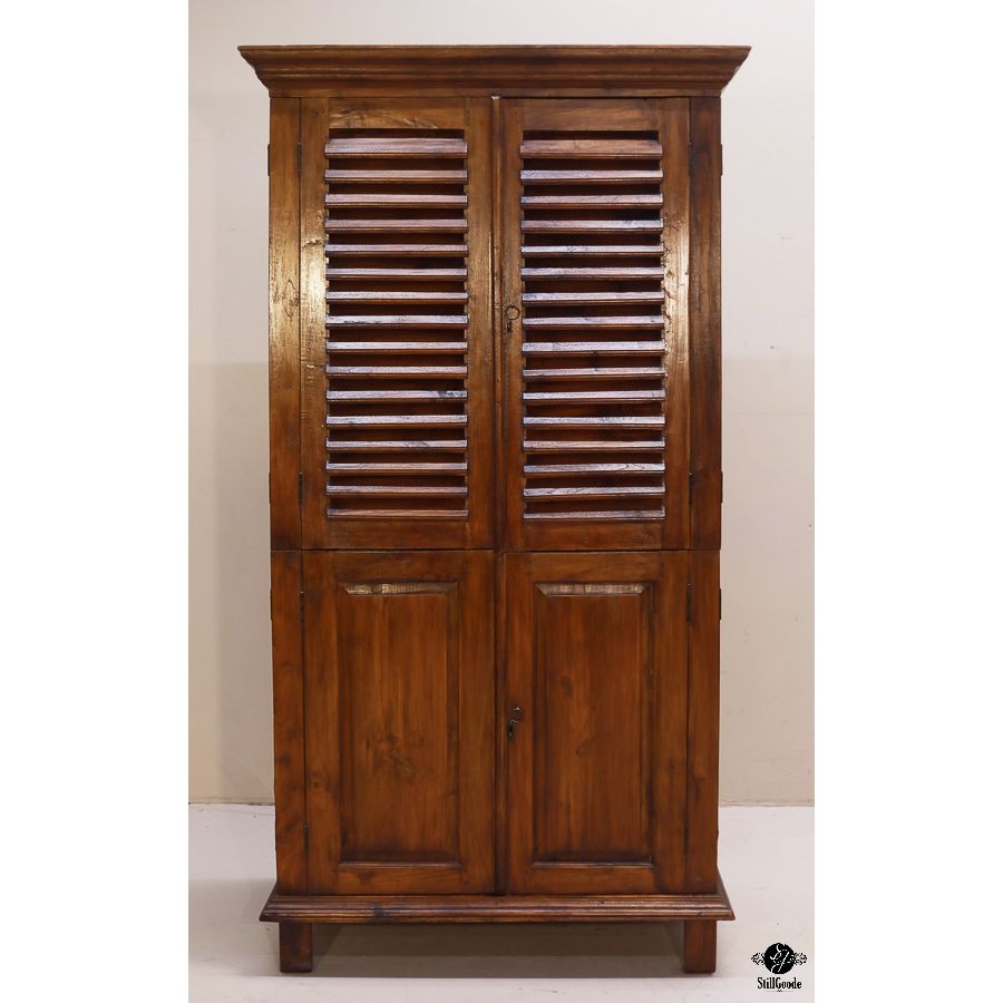 Armoire