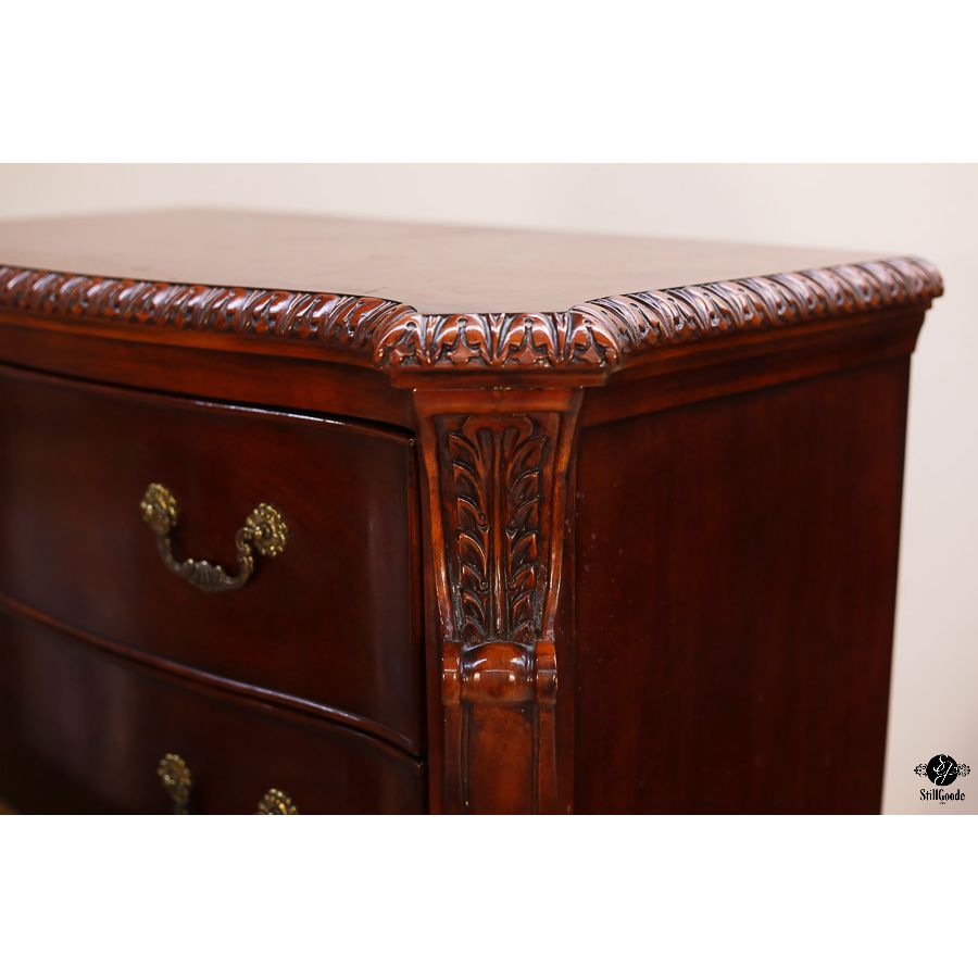 Universal Chest of Drawers