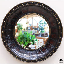  3 Hands Mirror