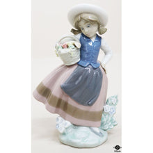  Lladro Figurine