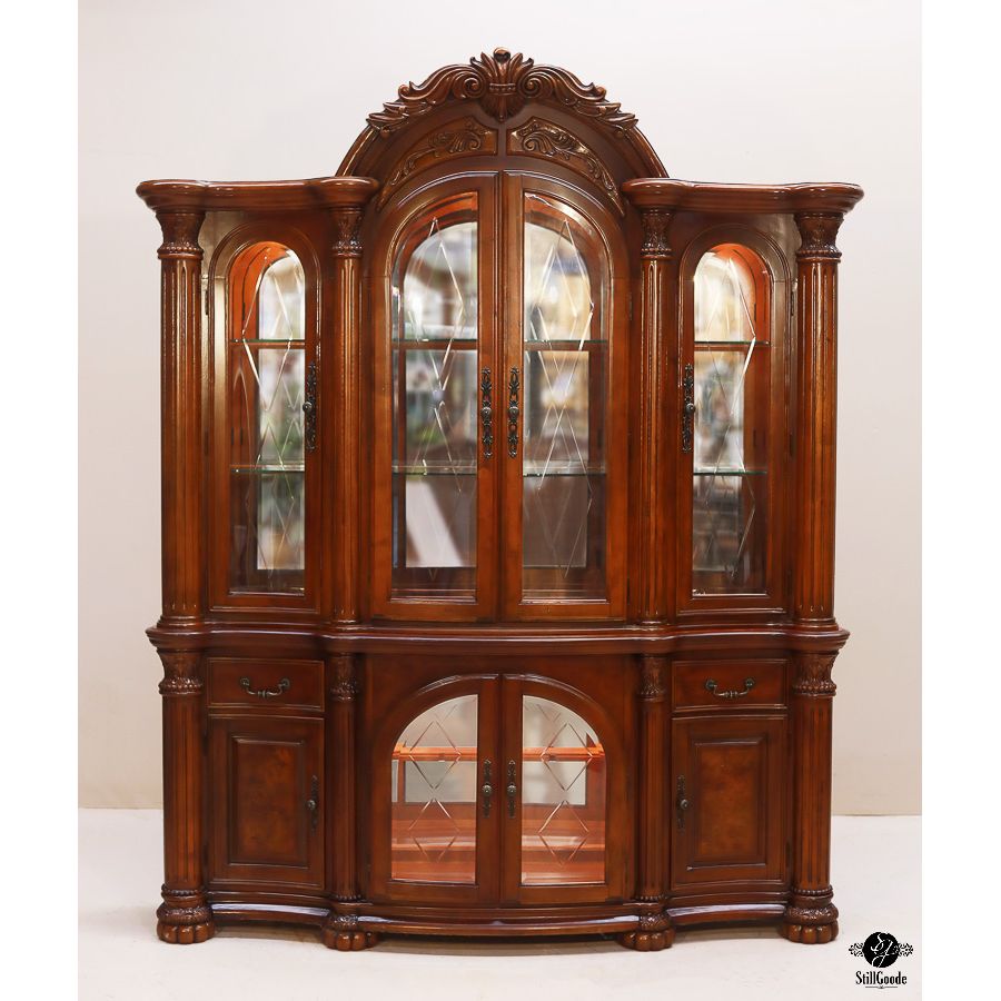 Lokhart China Cabinet
