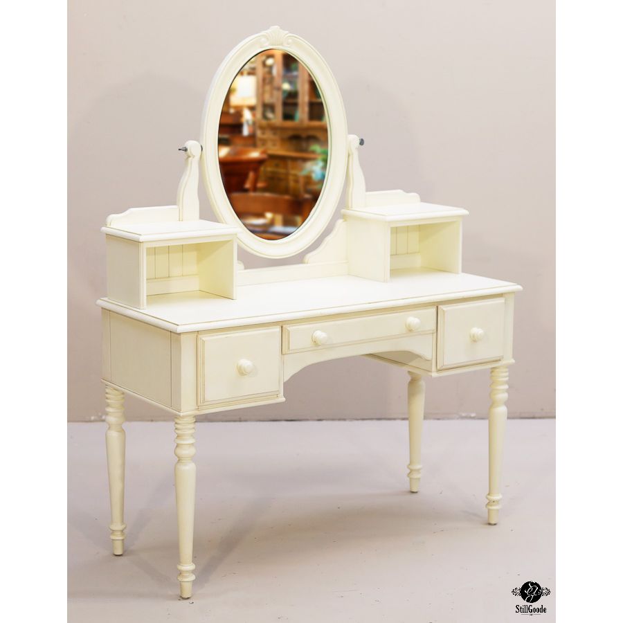 Ethan Allen Vanity