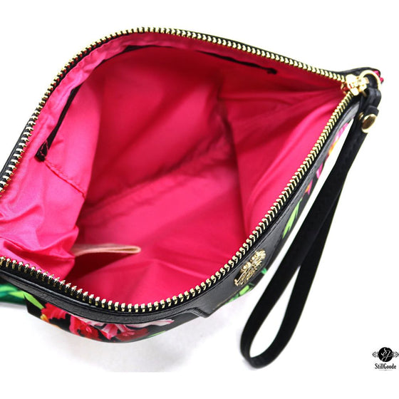 Tommy Bahama Wristlet