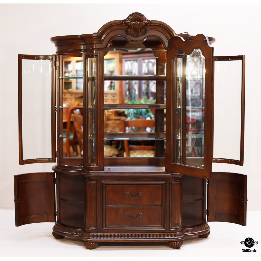 Vaughan China Cabinet