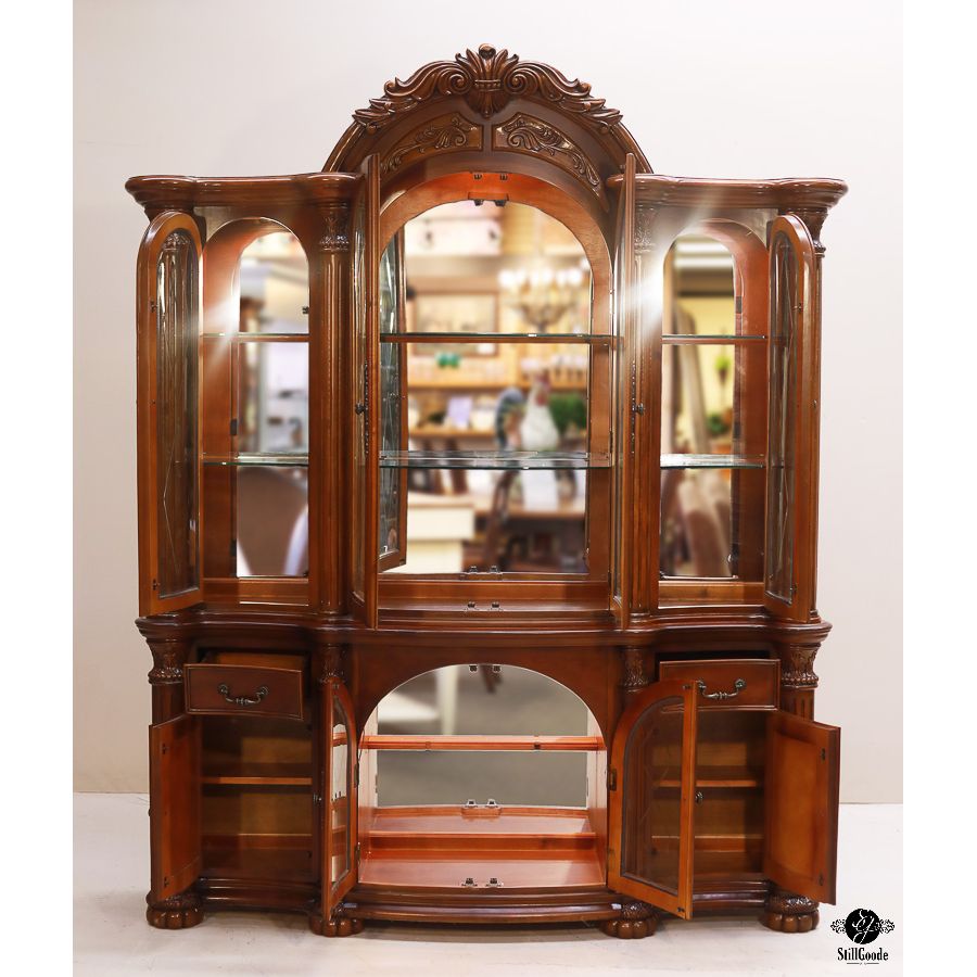Lokhart China Cabinet