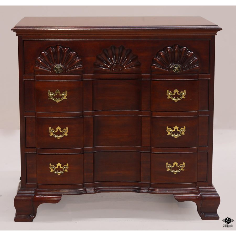 Lineage Chest of Drawers