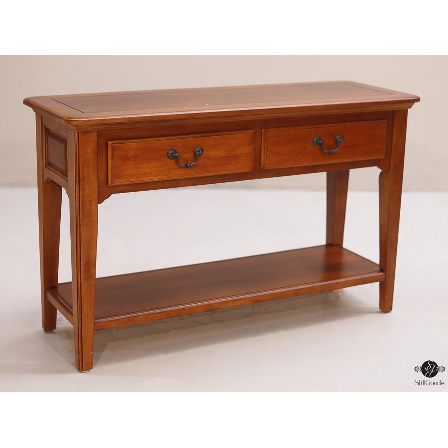Bassett Console