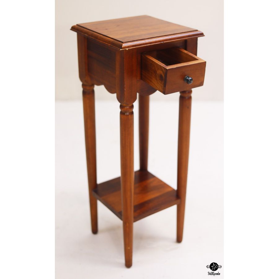 Pier 1 Fern Stand