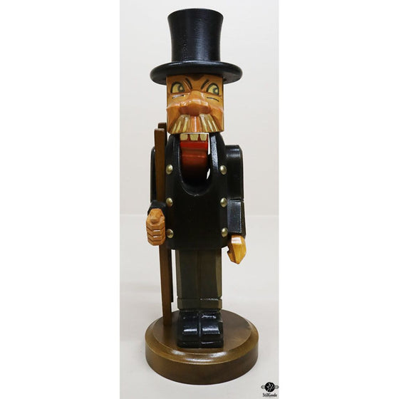 Figurine
