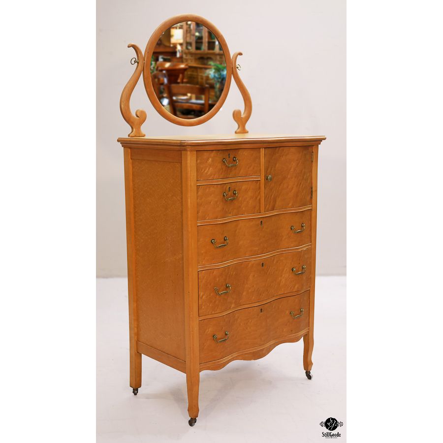 Dresser