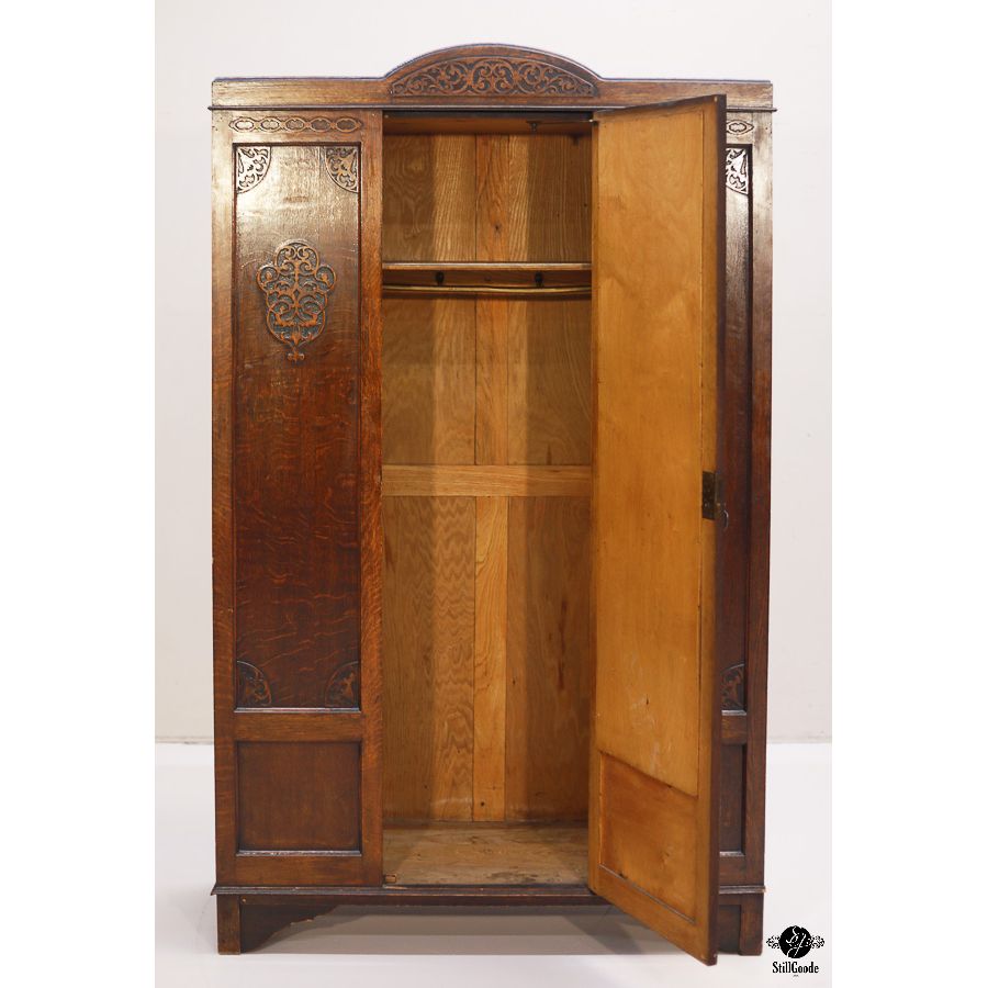 Armoire
