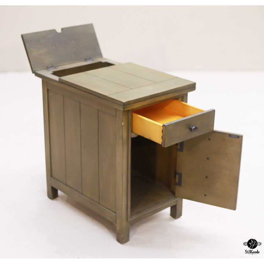 Broyhill End Table