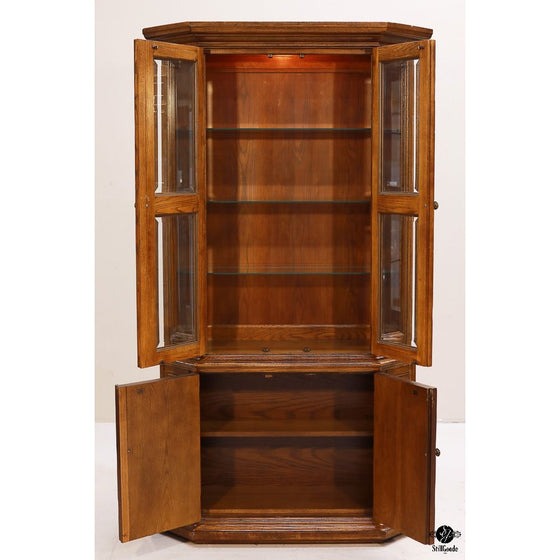 Thomasville China Cabinet
