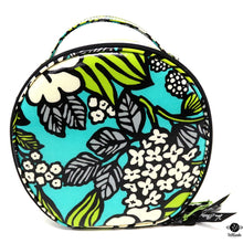  Vera Bradley Travel Bag