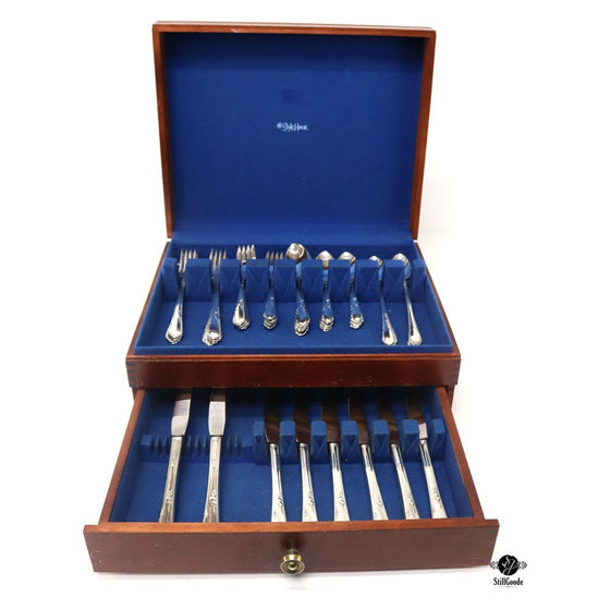 William Rogers Co Flatware Set