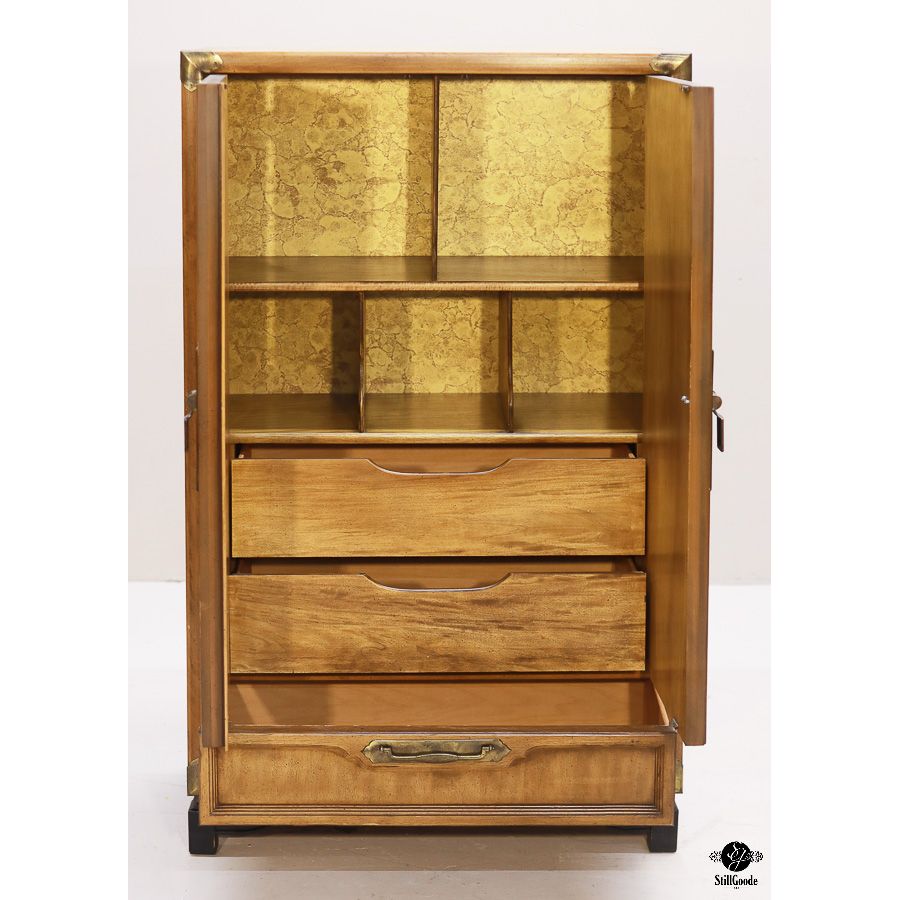 Basic-Witz Armoire