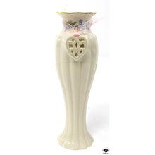  Lenox Vase