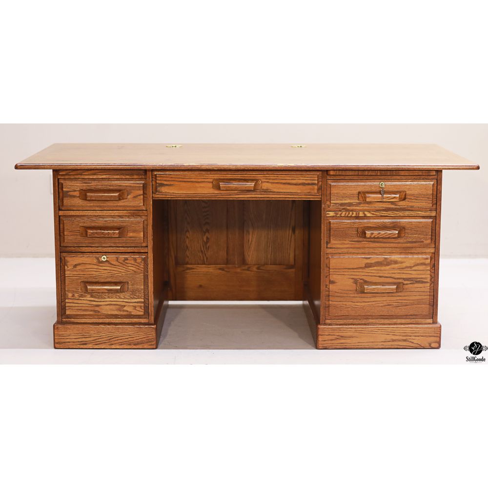 Winners Only Desk