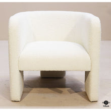  Safavieh Chair