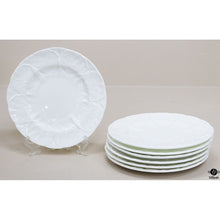  Wedgwood Plate Set