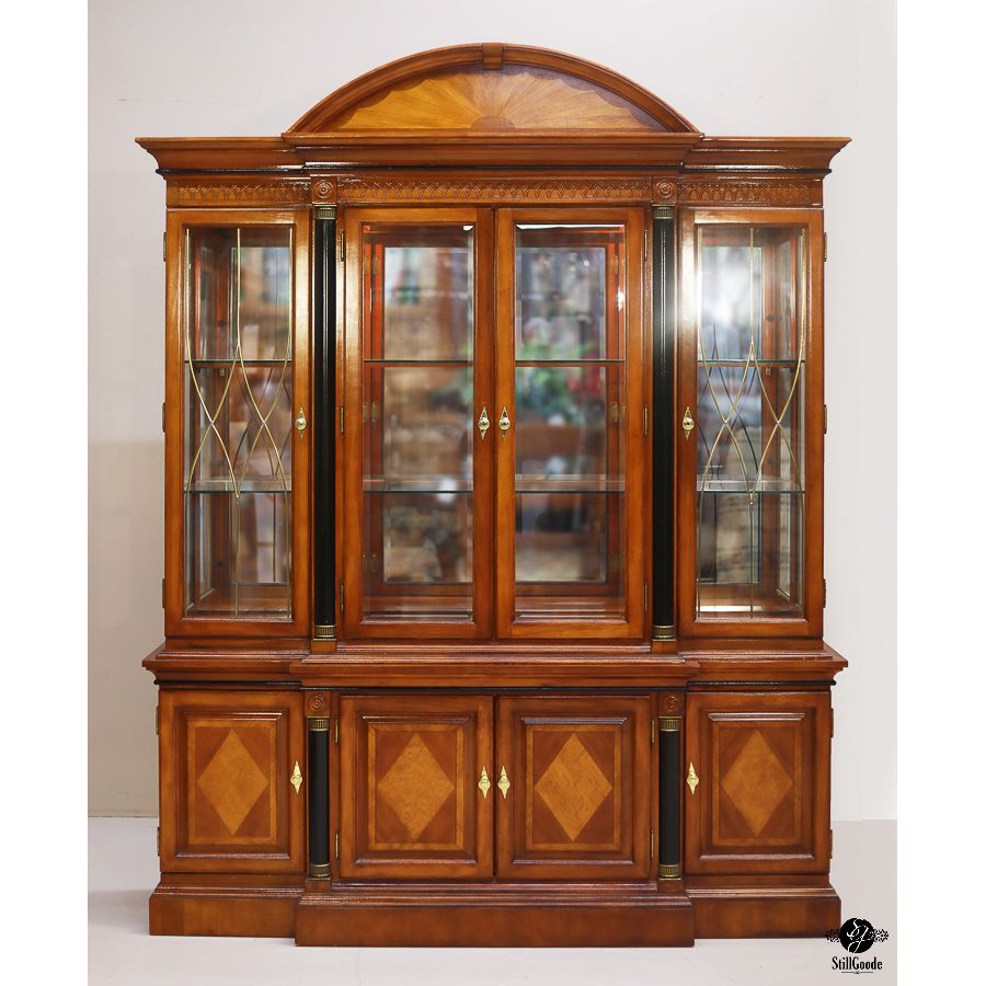Universal China Cabinet
