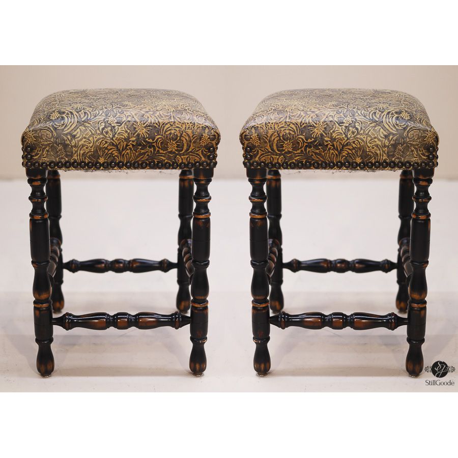 Barstool Set