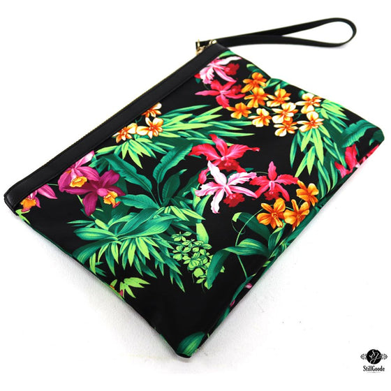 Tommy Bahama Wristlet