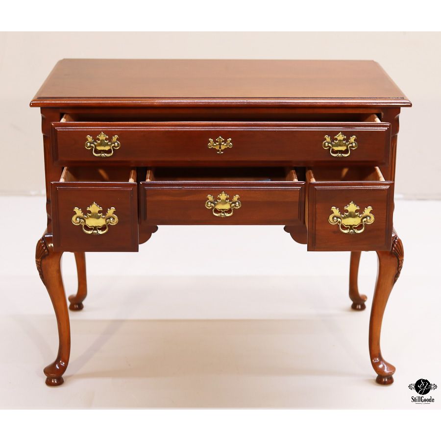 Lexington Console
