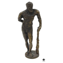  Figurine