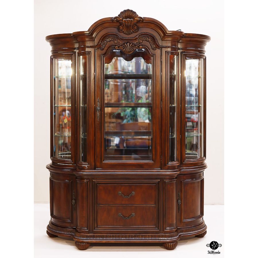 Vaughan China Cabinet