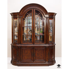  Universal China Cabinet