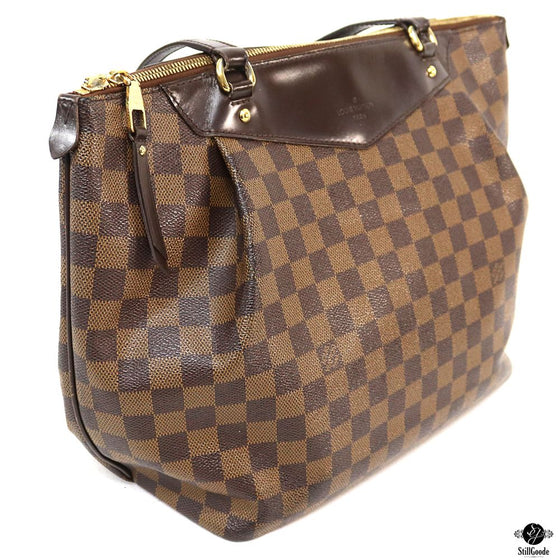 Louis Vuitton Purse