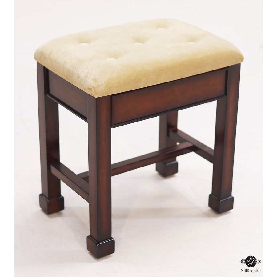 Bombay Vanity Chair