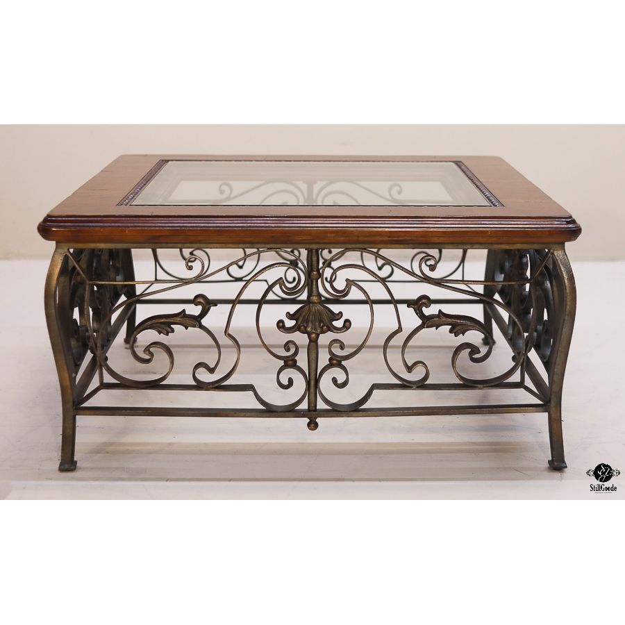 Hekman Coffee Table