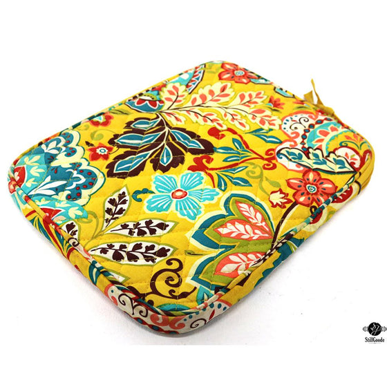 Vera Bradley Pouch
