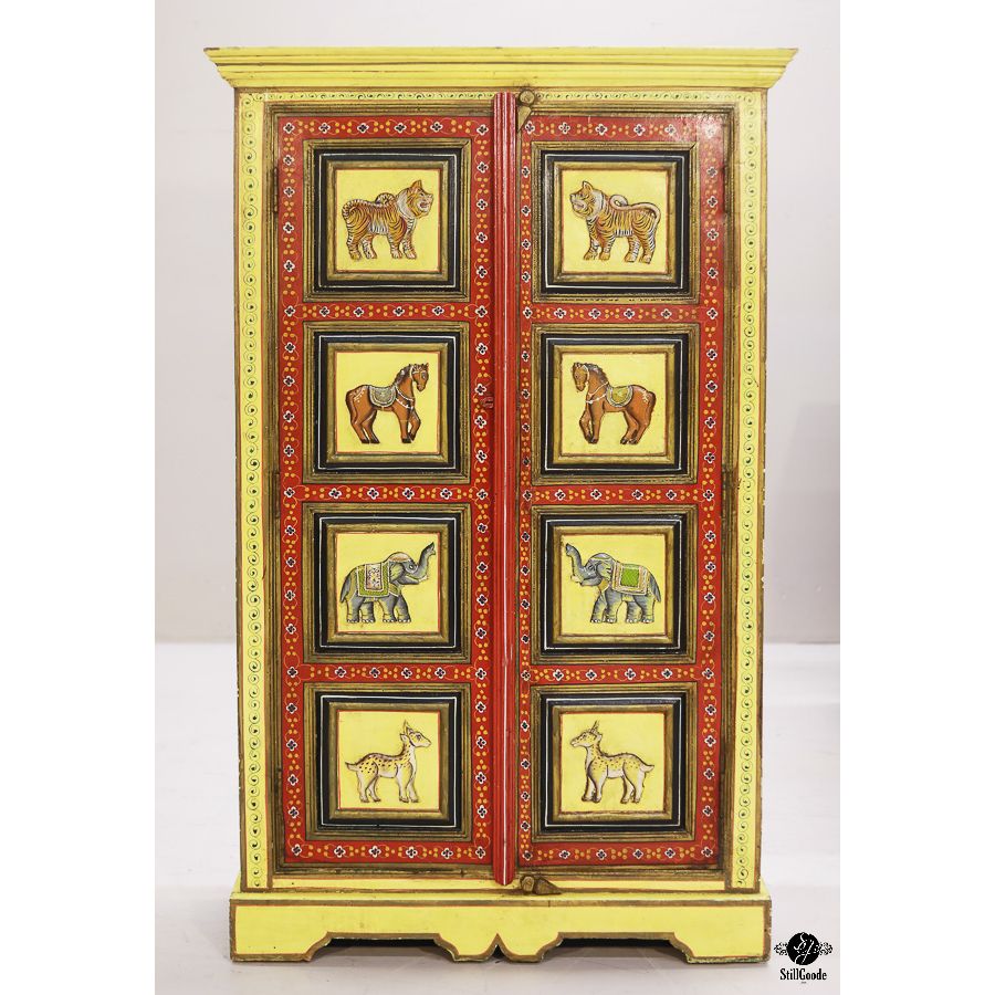 Armoire